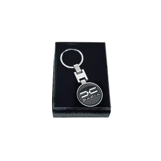 Breloc Dacia, sigla pe ambele parti, din metal, ambalat in cutie, Magrot 20383 Dacia